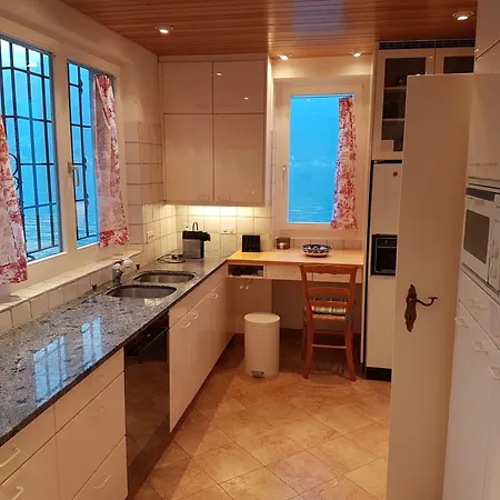 Villa Seefront In - Maggiore, Ticino