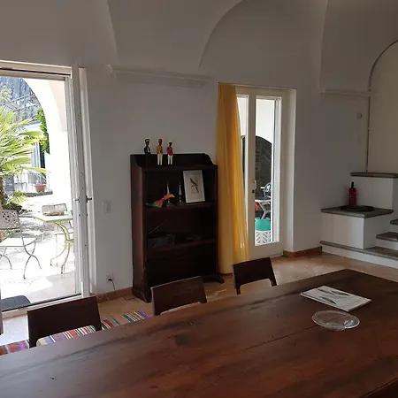 فيلة Seefront In - Maggiore, Ticino أسكونا